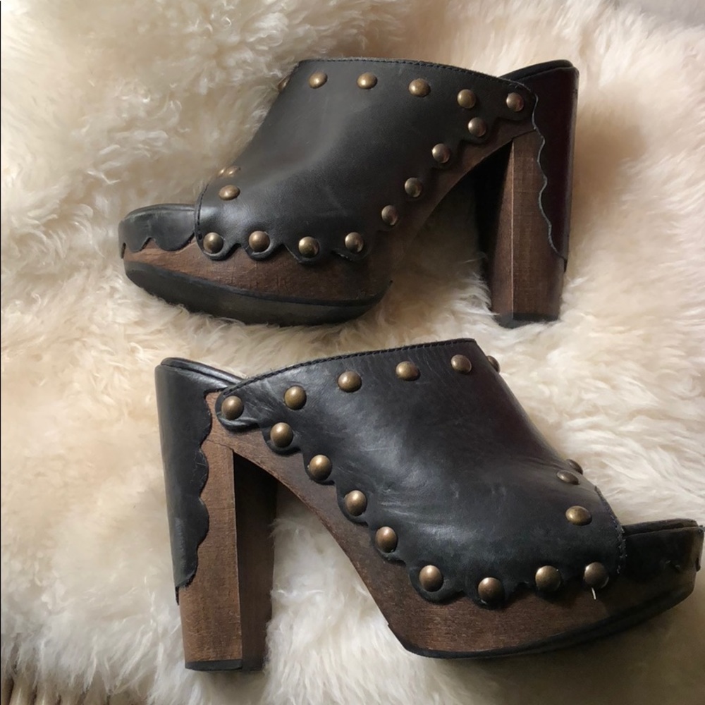 Stuart Weizmann open toe clog platforms